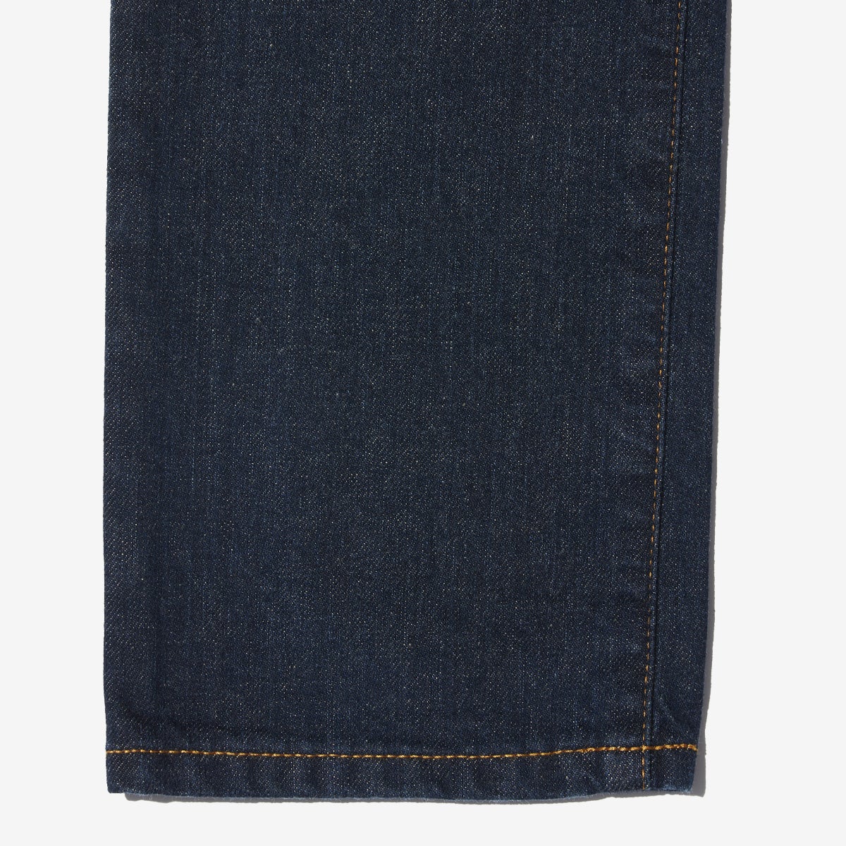 G-FRANCOのレディースジーンズ、SLIM TAPERED（スリムテーパード）Indigo（インディゴ）の裾