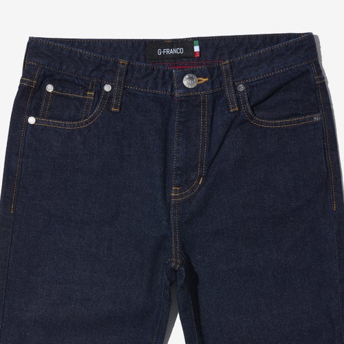 G-FRANCOのレディースジーンズ、STRAIGHT SLIT（ストレートスリット）Indigo（インディゴ）の正面からのアップ