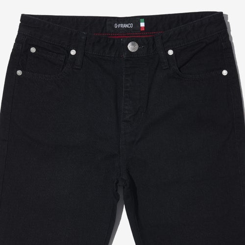 G-FRANCOのレディースジーンズ、STRAIGHT SLIT（ストレートスリット）Black（ブラック）の正面からのアップ