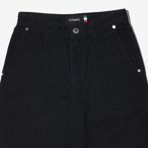 G-FRANCOのレディースジーンズ、WIDE FIT（ワイドフィット）Black（ブラック）の正面からのアップ