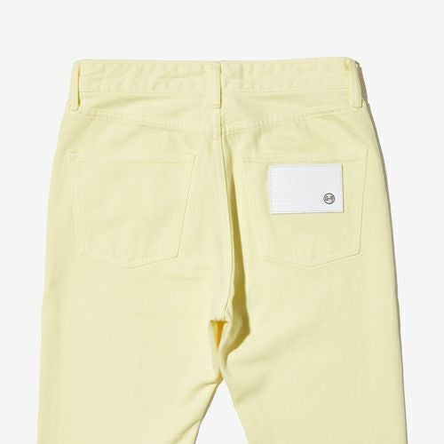 G-FRANCOのレディースジーンズ、COLOR DENIM（カラーデニム）Yellow（イエロー）の背面からのアップ