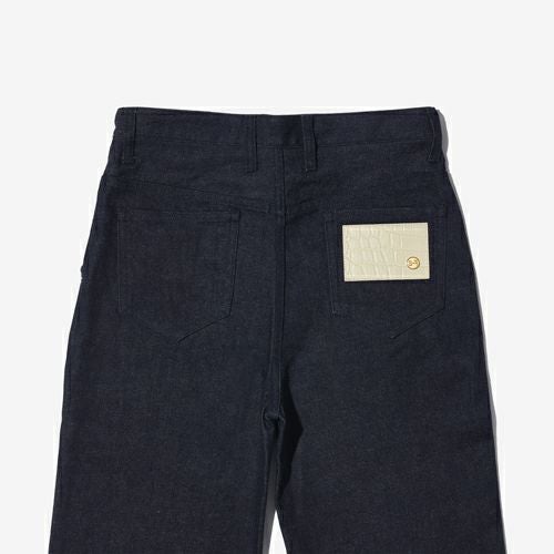 G-FRANCOのレディースジーンズ、HIGH WEST FLARE（ハイウェストフレア）Indigo（インディゴ）の背面からのアップ