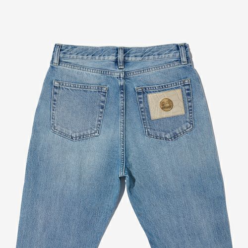 G-FRANCOのレディースジーンズ、MINERVA（ミネルヴァ）Light Blue（ライトブルー）の背面からのアップ