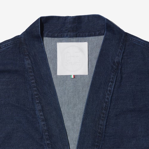 G-FRANCOのレディースデニムジャケット、FLORA（フローラ）Indigo（インディゴ）の襟周り
