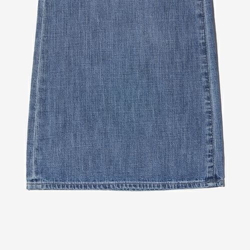 G-FRANCOのレディースジーンズ、VESTA（ヴェスタ）Light Blue（ライトブルー）の裾