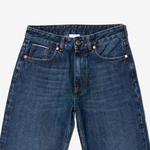 G-FRANCOのレディースジーンズ、ATHENA（アテナ）Indigo（インディゴ）の正面からのアップ