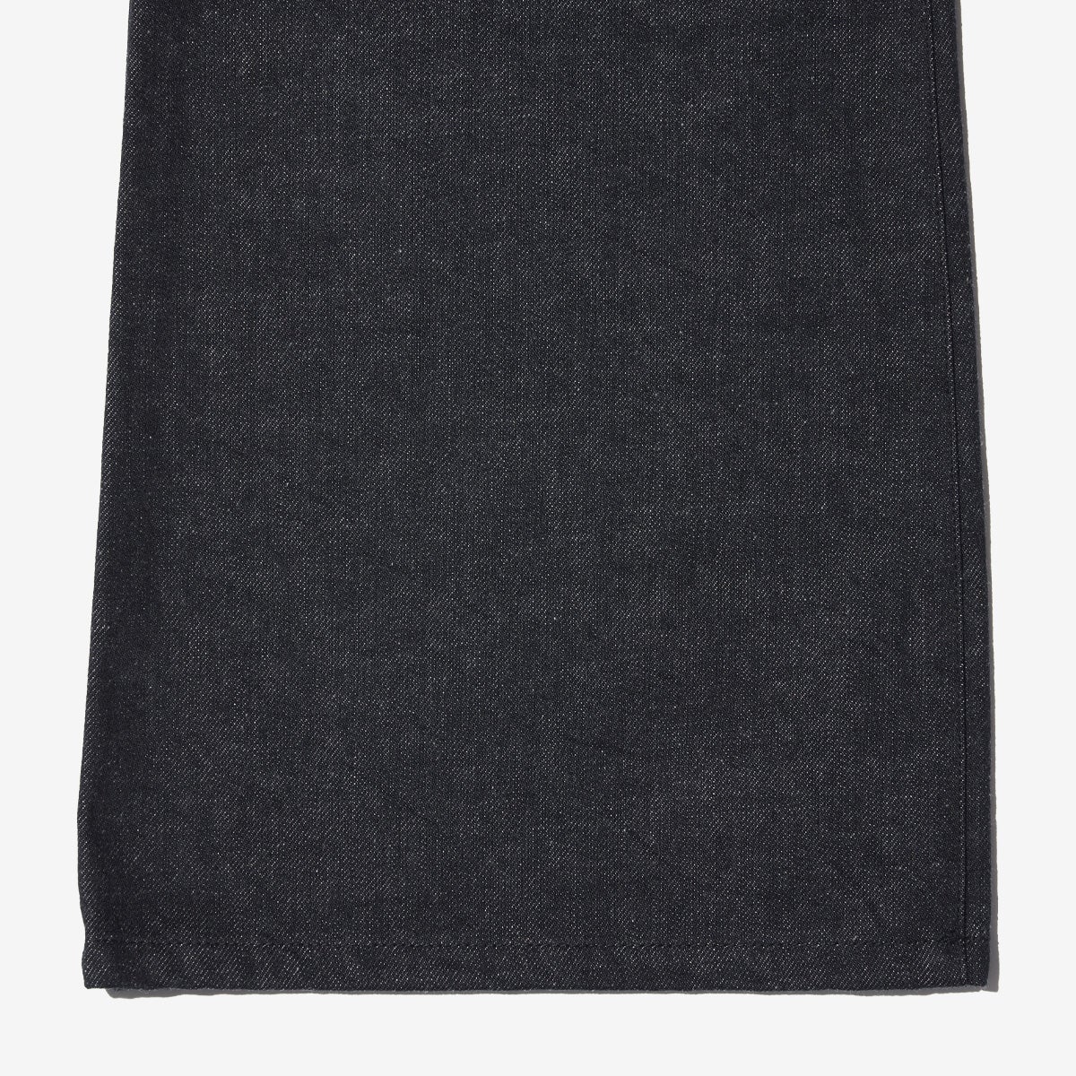 G-FRANCOのレディースジーンズ、HIGH WEST FLARE（ハイウェストフレア）Gray（グレイ）の裾