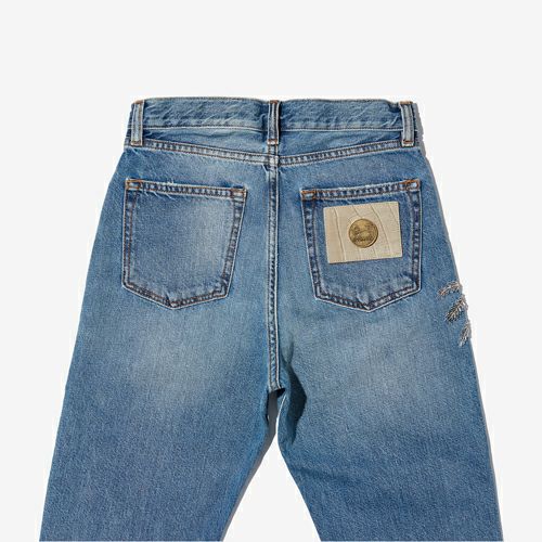 G-FRANCOのレディースジーンズ、VENERE EMB.（ヴェネレ）Light Blue（ライトブルー）の背面からのアップ