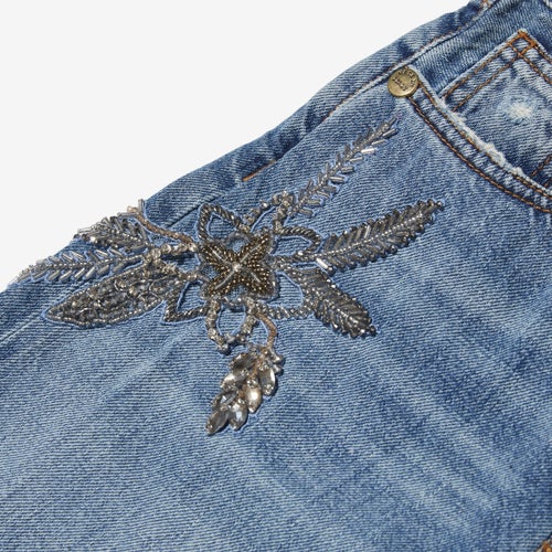 G-FRANCOのレディースジーンズ、VENERE EMB.（ヴェネレ）Light Blue（ライトブルー）の装飾