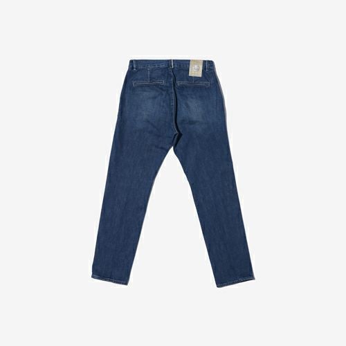 G-FRANCOのメンズジーンズ、MARTE（マルテ）Panarea Blue（パナレアブルー）の背面からの全体図