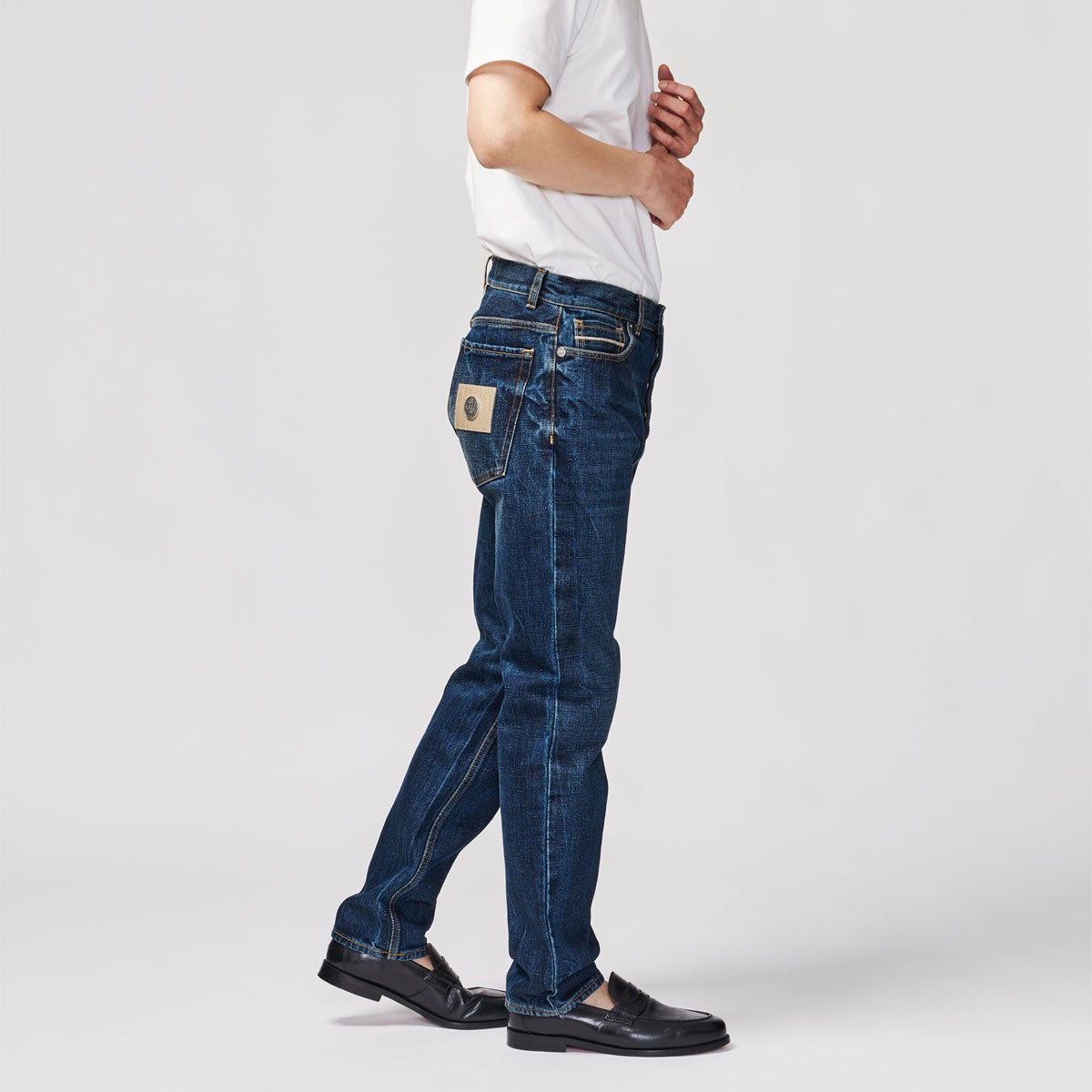 G-FRANCOのメンズジーンズ、BACCO（バッコ）Storomboli Blue（ストロンボリブルー）の背面からのアップ