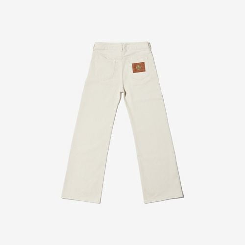 G-FRANCOのレディースジーンズ、ATHENA（アテナ）Beige（ベージュ）の背面からの全体図