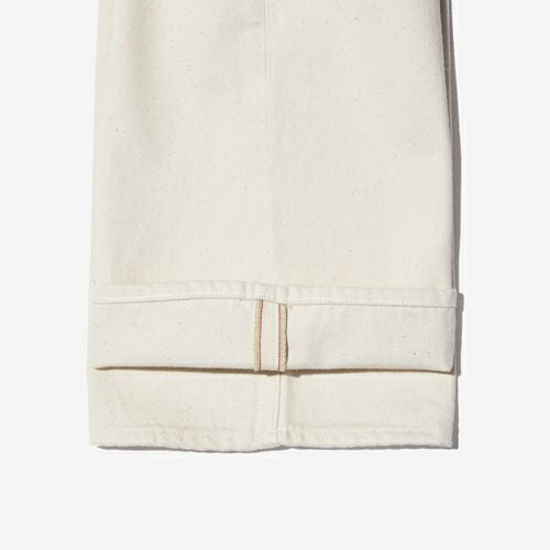 G-FRANCOのレディースジーンズ、ATHENA（アテナ）Beige（ベージュ）の裾