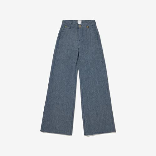 G-FRANCOのレディースジーンズ、NIKE（ニケ）Bologna Blue（ボローニャブルー）の正面からの全体図