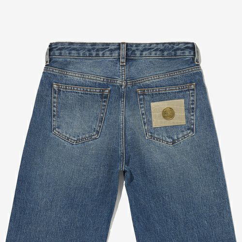 G-FRANCOのレディースジーンズ、ATHENA（アテナ）Venice Blue（ベニスブルー）の背面からのアップ