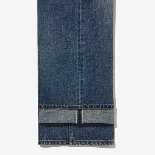 G-FRANCOのレディースジーンズ、ATHENA（アテナ）Venice Blue（ベニスブルー）の裾