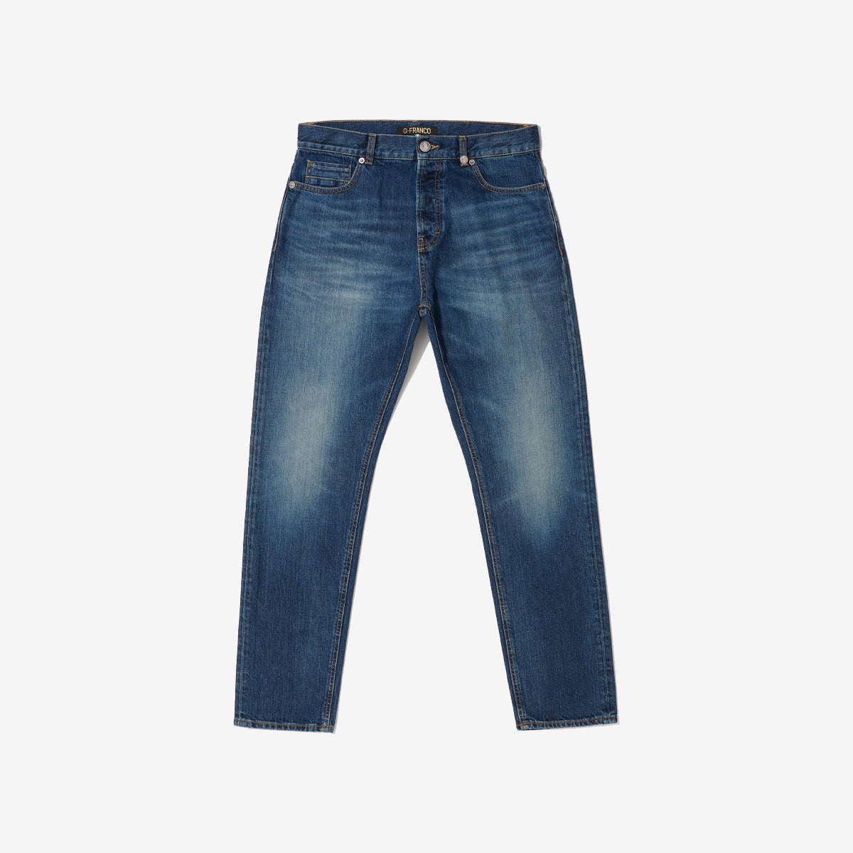 G-FRANCOのメンズデニムBACCOバッコの革タグ斜めからの画像