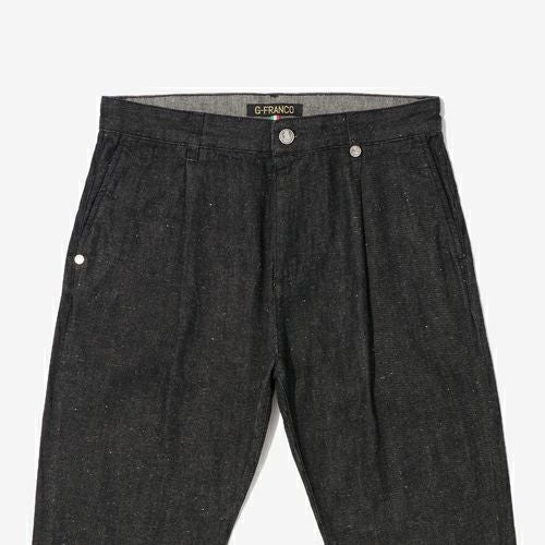 G-FRANCOのメンズチノパン、MERCURIO メルクリオの正面からのアップ画像。