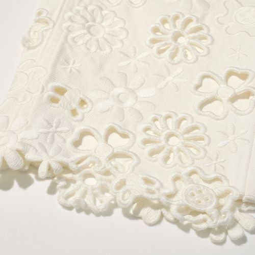 G-FRANCOのウィメンズデニムVENEREベネレの裾アップの画像