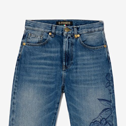 G-FRANCOのウィメンズデニムVENEREベネレの正面アップの画像